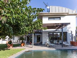 ВИЛЛА С БАССЕЙНОМ НА КОСТА БРАВА thumbnail 2