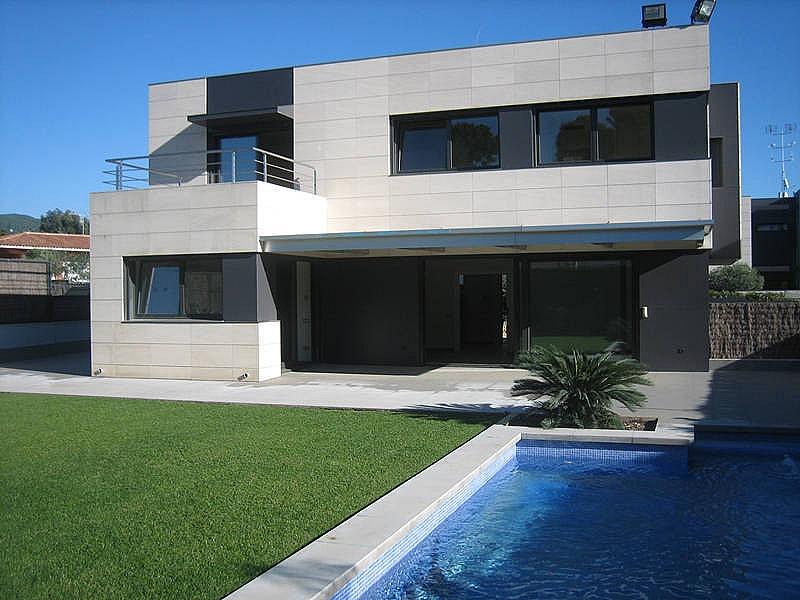 ВИЛЛА НА ПОБЕРЕЖЬЕ МАРЕСМЭ