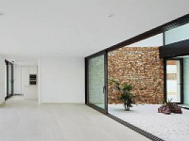 НОВАЯ ВИЛЛА У МОРЯ НА КОСТА БРАВА thumbnail 15