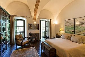 КАМЕННАЯ ВИЛЛА С ХАРИЗМОЙ В ПРЕДПИРЕНЕЯХ thumbnail 15