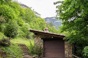 КАМЕННАЯ ВИЛЛА С ХАРИЗМОЙ В ПРЕДПИРЕНЕЯХ thumbnail 52