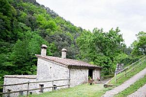 КАМЕННАЯ ВИЛЛА С ХАРИЗМОЙ В ПРЕДПИРЕНЕЯХ thumbnail 62