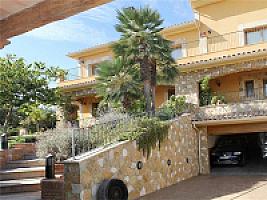 ВИЛЛА С БАССЕЙНОМ НА ПОБЕРЕЖЬЕ КОСТА ДОРАДА thumbnail 1