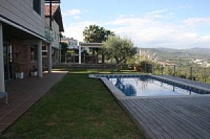 ВИЛЛА С БАССЕЙНОМ ПОД БАРСЕЛОНОЙ thumbnail 1