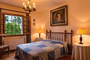 ВИЛЛА С БАССЕЙНОМ ПОД ЖИРОНОЙ thumbnail 19